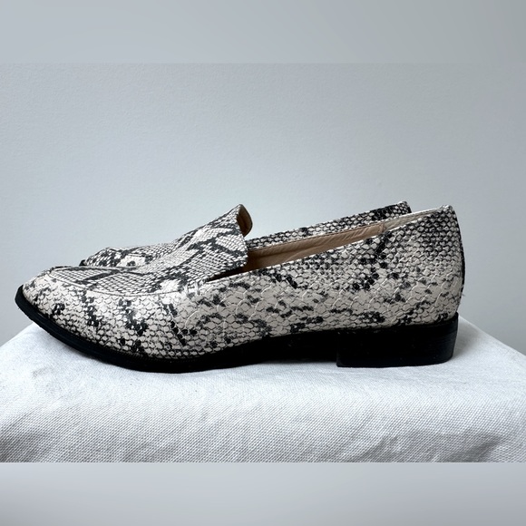 CL by Chinese Laundry Snake Loafers - Picture 2 of 4
